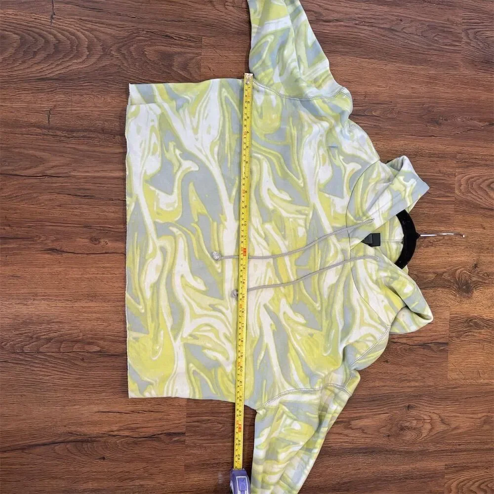 Wild Fable Women's Cropped Hoodie Green Swirl Geometric Size M - Picture 9 of 10